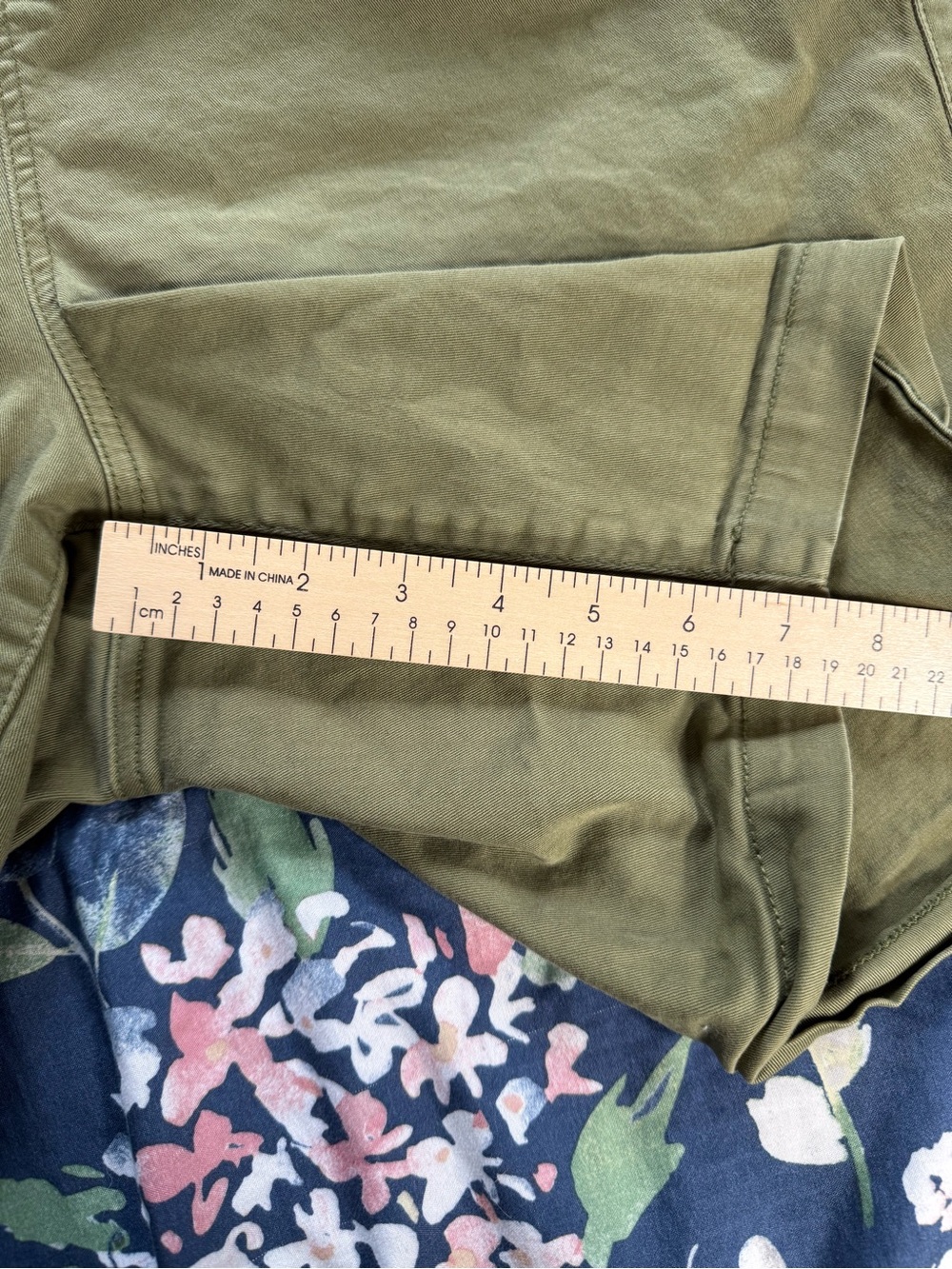 torrid Olive Green Cargo Shorts Plus Size 3X - Picture 8 of 8